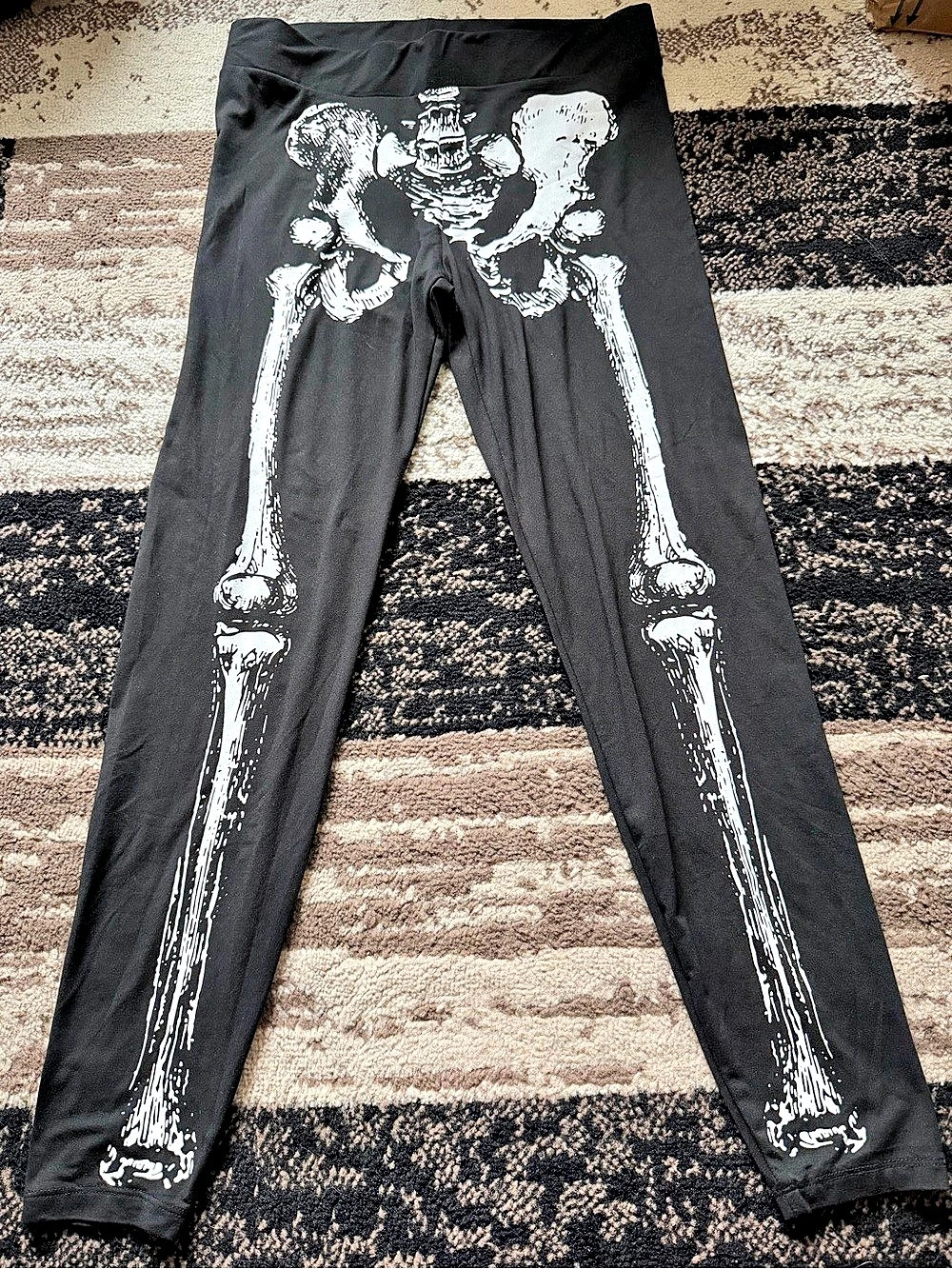 Women’s Skeleton Print Black & White Leggings
